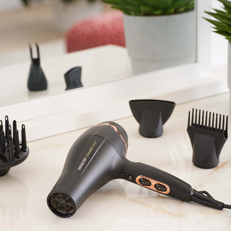 Uscator Par 3 Accesorii 2400W